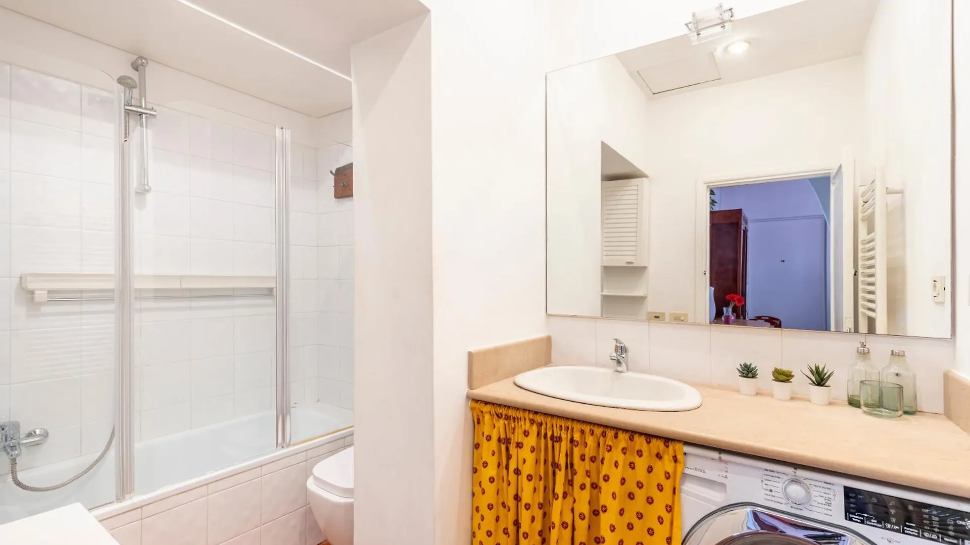 Maison Colosseo روما
